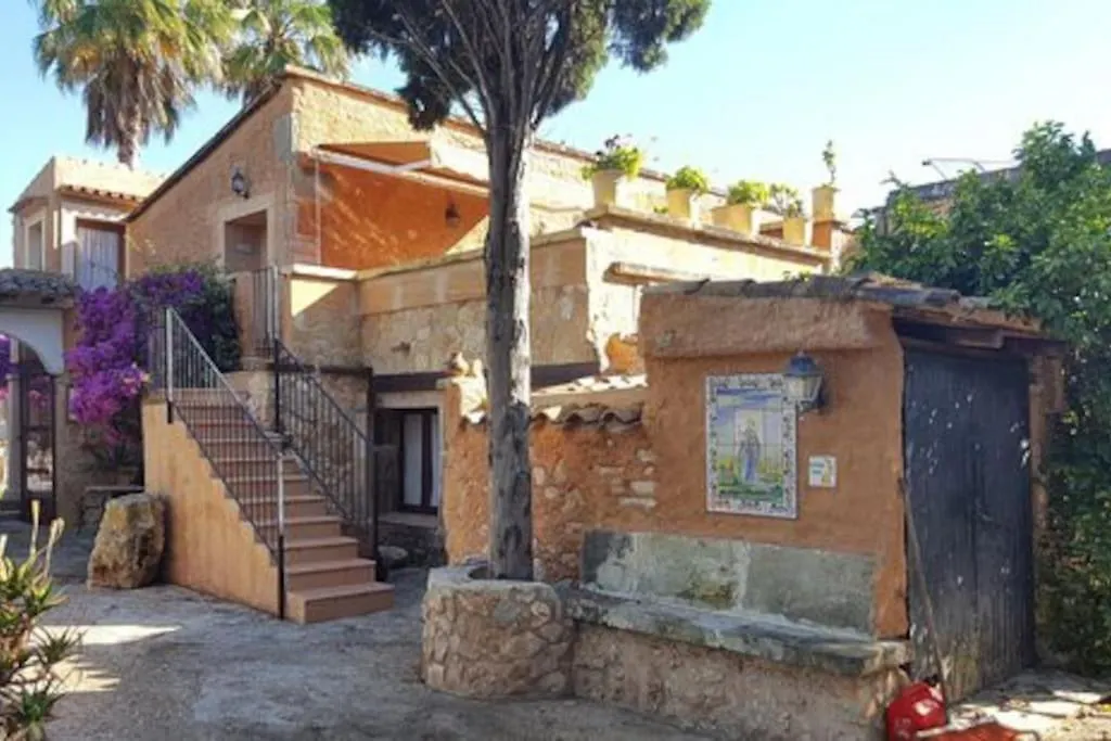 Mateo, Erholung Pur In Stilvollem,Modernenambiente Apartment Manacor  Spain